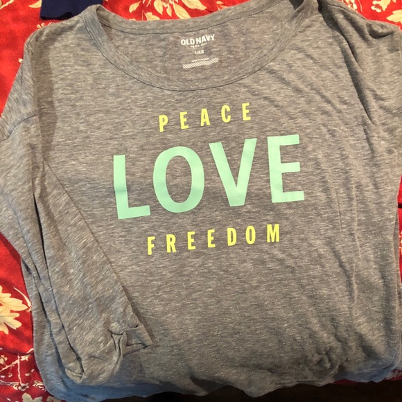 Quarter sleeve top - Picture 1 of 2